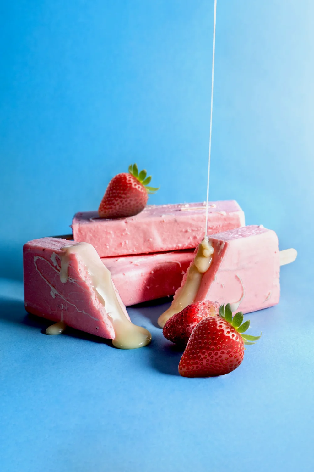Paleta de Fresa con Leche